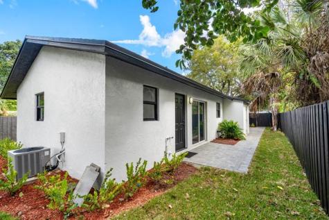 1211 NE 2nd Avenue Fort Lauderdale FL 33304