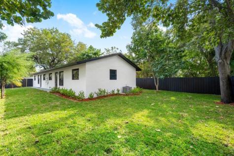 1211 NE 2nd Avenue Fort Lauderdale FL 33304