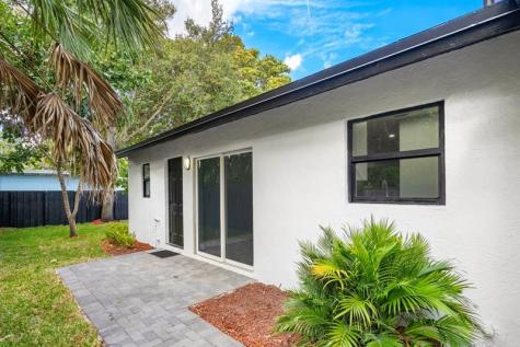 1211 NE 2nd Avenue Fort Lauderdale FL 33304