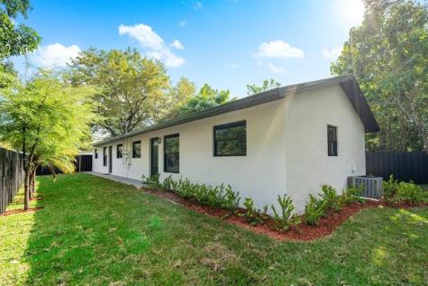 1211 NE 2nd Avenue Fort Lauderdale FL 33304