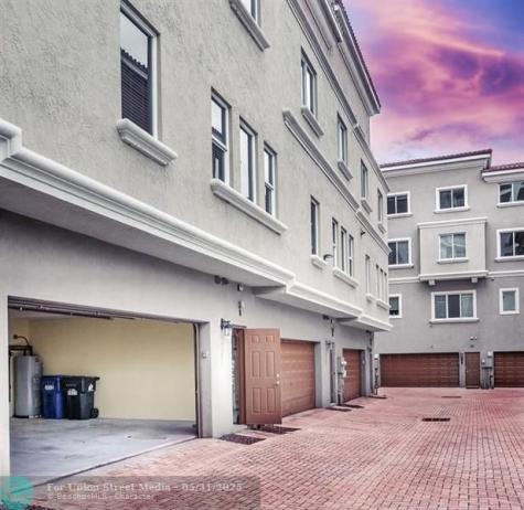 3035 Riomar Street Fort Lauderdale FL 33304
