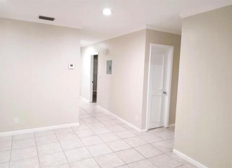 8732 Bella Vista Drive Boca Raton FL 33433