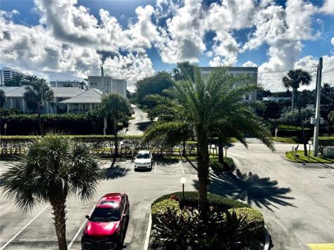951 De Soto Road Boca Raton FL 33432