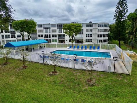 1351 NE 191st Street Miami FL 33179