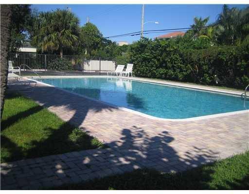 2309 S Federal Highway Boynton Beach FL 33435