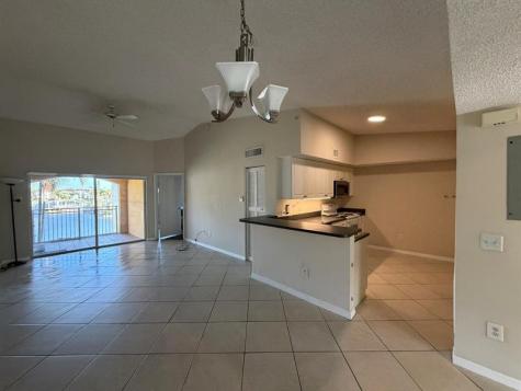 165 NW 96th Te Pembroke Pines FL 33024