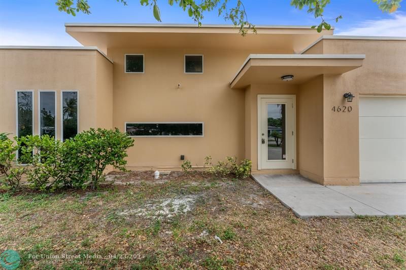 4620 NE 18 Avenue Pompano Beach FL 33064