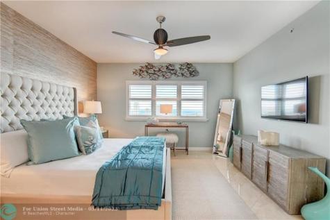 2640 Lake Shore Drive Riviera Beach FL 33404