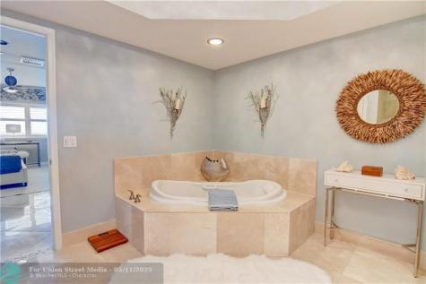 2640 Lake Shore Drive Riviera Beach FL 33404