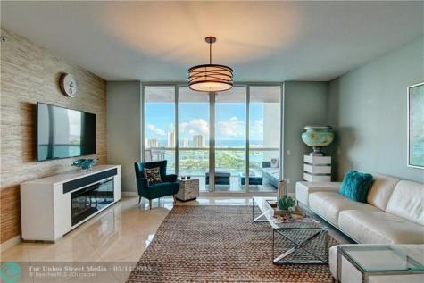 2640 Lake Shore Drive Riviera Beach FL 33404