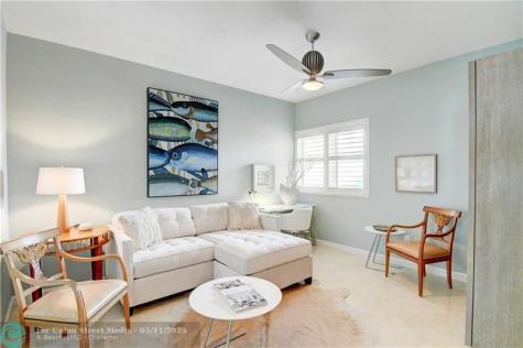 2640 Lake Shore Drive Riviera Beach FL 33404