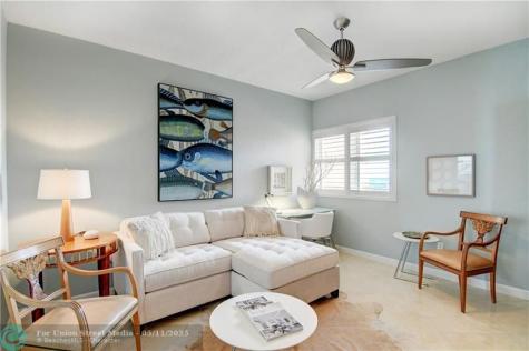 2640 Lake Shore Drive Riviera Beach FL 33404