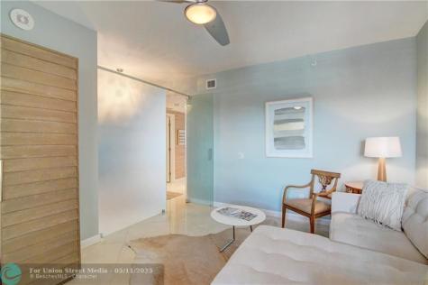 2640 Lake Shore Drive Riviera Beach FL 33404