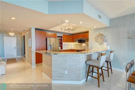 2640 Lake Shore Drive Riviera Beach FL 33404