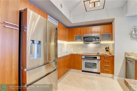 2640 Lake Shore Drive Riviera Beach FL 33404