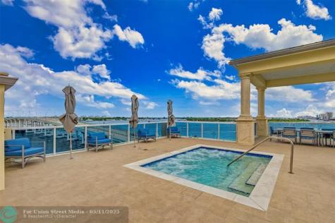 2640 Lake Shore Drive Riviera Beach FL 33404