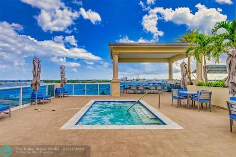 2640 Lake Shore Drive Riviera Beach FL 33404