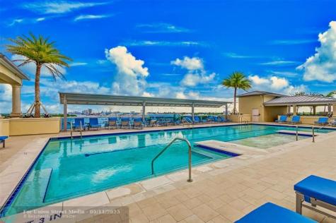 2640 Lake Shore Drive Riviera Beach FL 33404