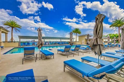 2640 Lake Shore Drive Riviera Beach FL 33404