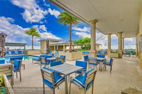2640 Lake Shore Drive Riviera Beach FL 33404