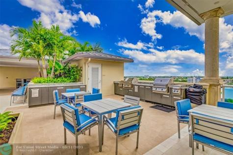 2640 Lake Shore Drive Riviera Beach FL 33404
