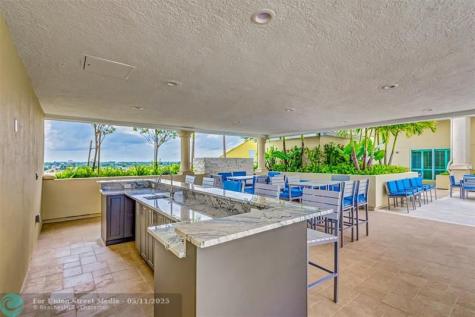 2640 Lake Shore Drive Riviera Beach FL 33404