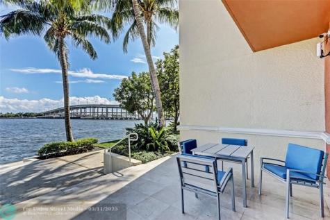 2640 Lake Shore Drive Riviera Beach FL 33404