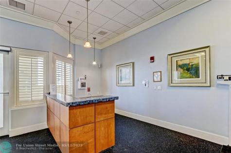 2640 Lake Shore Drive Riviera Beach FL 33404