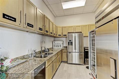 2640 Lake Shore Drive Riviera Beach FL 33404