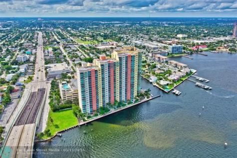 2640 Lake Shore Drive Riviera Beach FL 33404