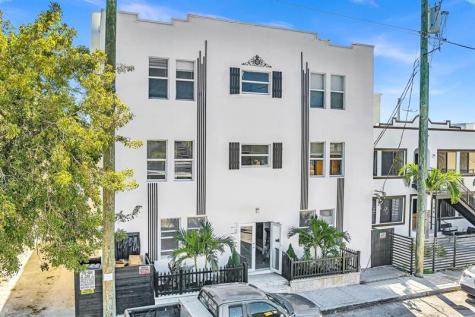 1142 SW 4th Street Miami FL 33130