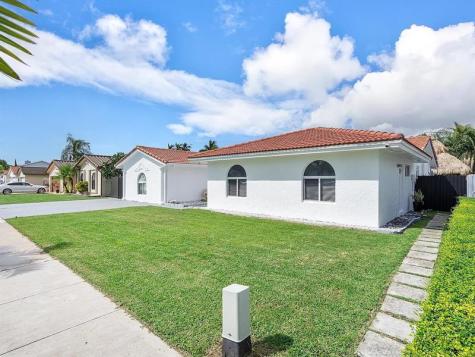 13961 SW 156th Terrace Miami FL 33177