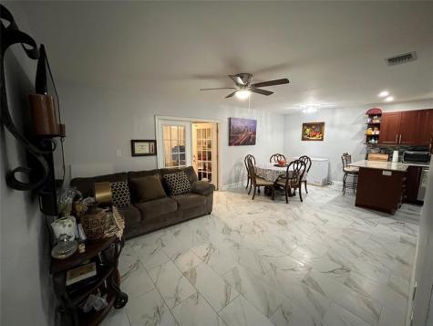 16 Spinning Wheel Lane Tamarac FL 33319
