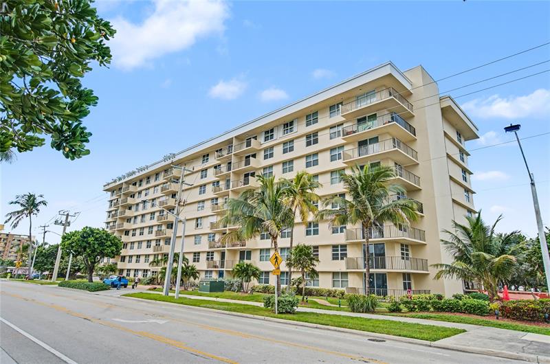 1009 N Ocean Boulevard Pompano Beach FL 33062