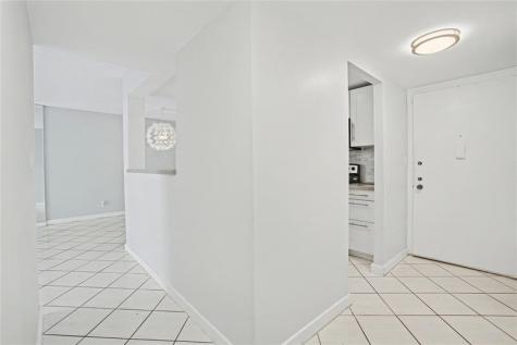 1009 N Ocean Boulevard Pompano Beach FL 33062