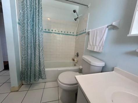 850 E Commercial Boulevard Oakland Park FL 33334