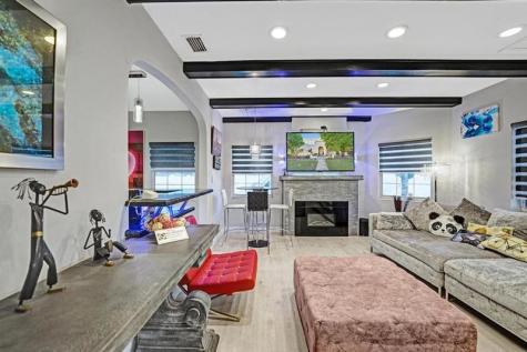 2000 Jackson Street Hollywood FL 33020