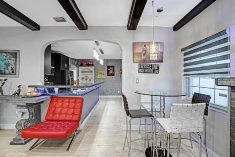 2000 Jackson Street Hollywood FL 33020