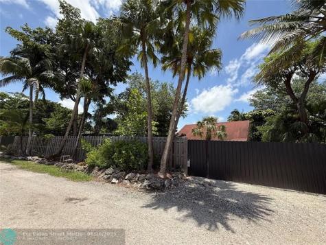 22990 SW 156th Avenue Miami FL 33170
