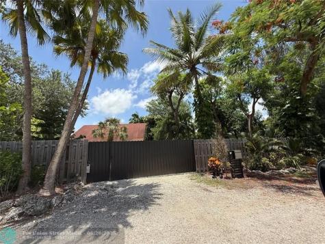 22990 SW 156th Avenue Miami FL 33170