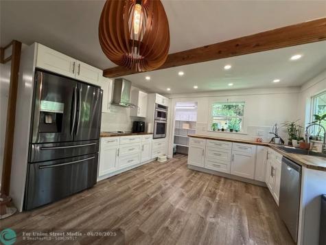 22990 SW 156th Avenue Miami FL 33170