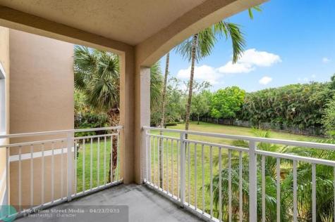 6492 Emerald Dunes Drive West Palm Beach FL 33411