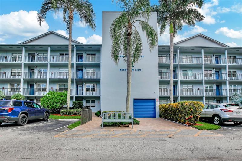 12500 SW 5th Court Pembroke Pines FL 33027