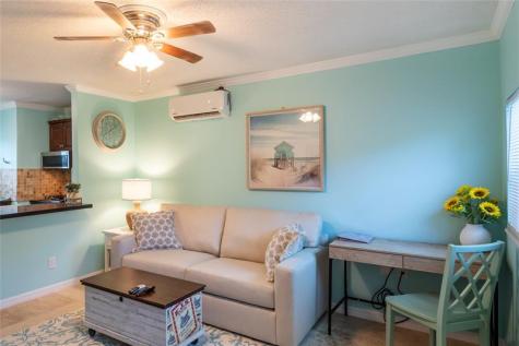 1724 37TH Street West Palm Beach FL 33407