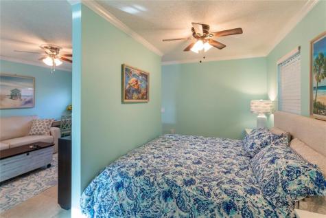 1724 37TH Street West Palm Beach FL 33407