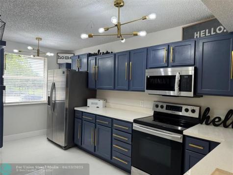 8891 Wiles Road Coral Springs FL 33067
