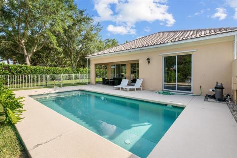 8019 Nevis Place Wellington FL 33414