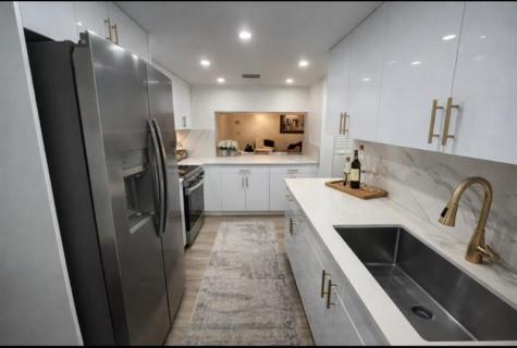 7040 Coral Way Miami FL 33155