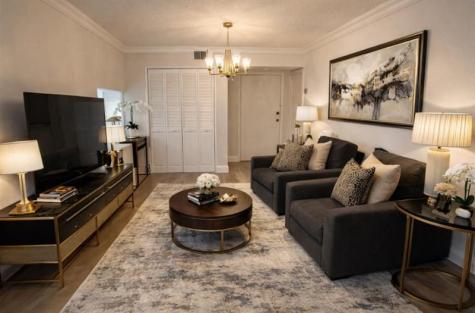 7040 Coral Way Miami FL 33155
