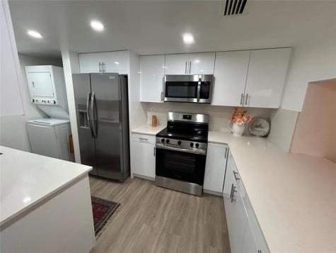 7040 Coral Way Miami FL 33155